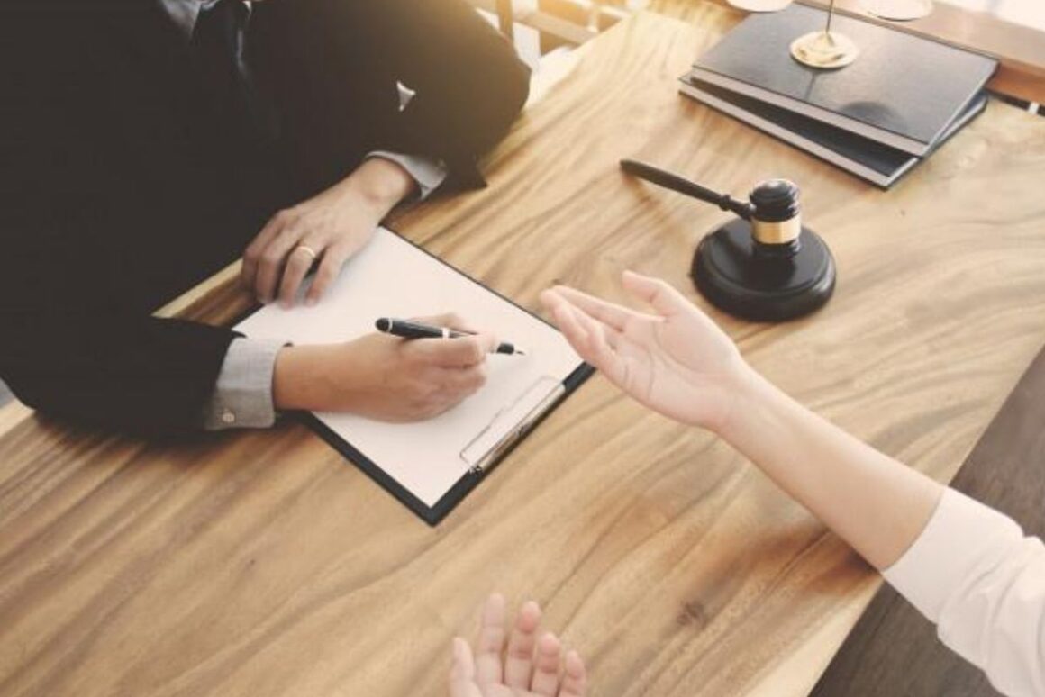 How To Settle An Insurance Claim Without A Lawyer