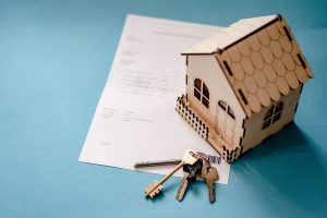 How much do real estate attorneys make?